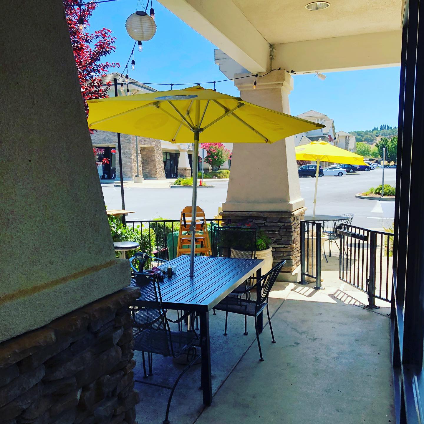 CJ's Pizza Bar & Grill 3221 Stanford Ranch Rd #200, Rocklin
