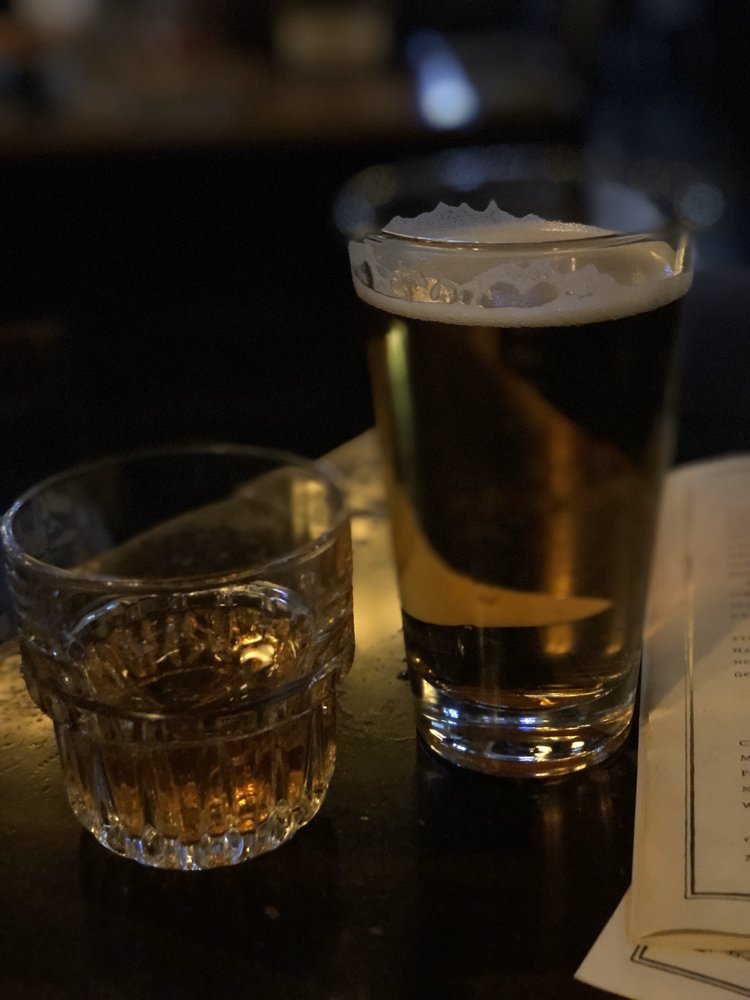 de Vere's Irish Pub 1521 L St, Sacramento