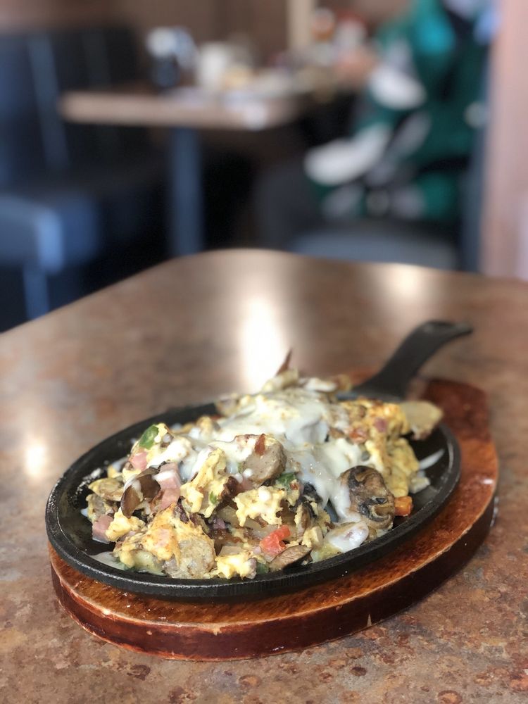 Huckleberry's Breakfast & Lunch 2580 Arena Blvd b100, Sacramento