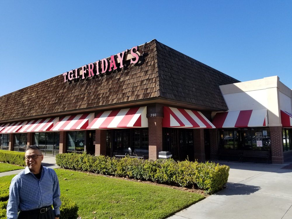 TGI Fridays 390 E Hospitality Ln, San Bernardino