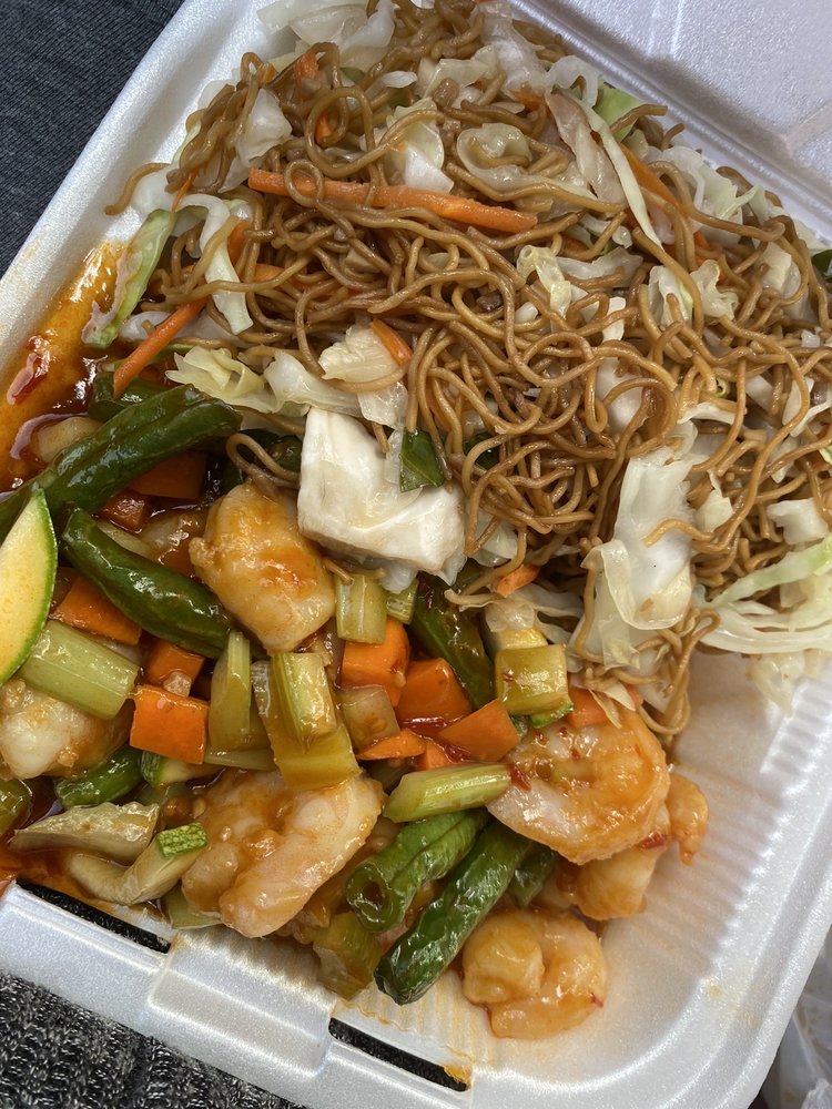 Guang Lin American and Asian Fusion Cafe 147 S Del Rosa Dr, San Bernardino