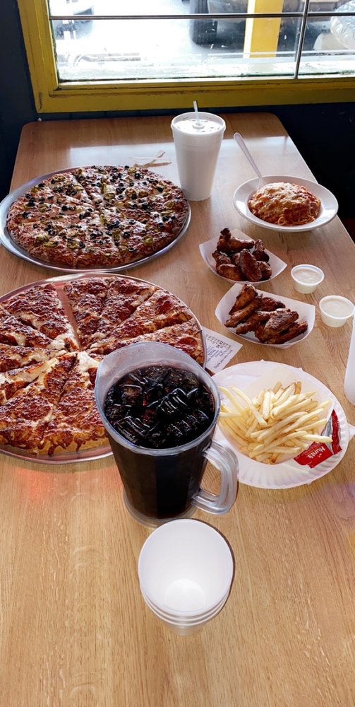 Pizza House 2433 N Sierra Way, San Bernardino