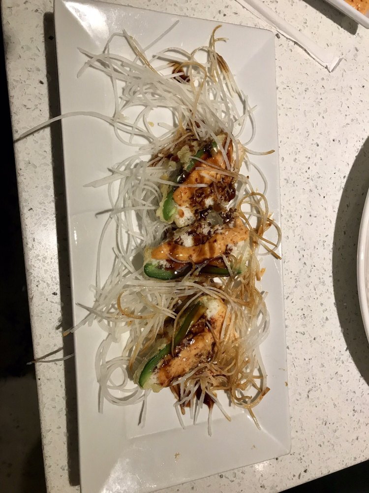Shiki Sushi Sportsbar San Bernardino 996 E Hospitality Ln, San Bernardino