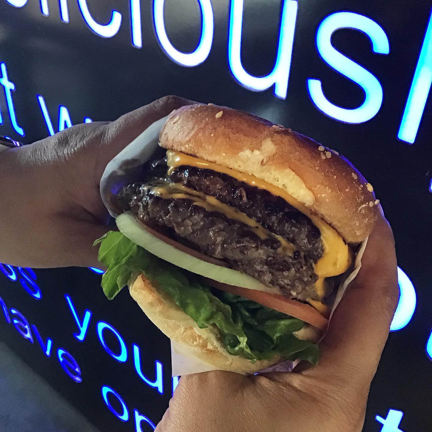 BurgerIM San Bernardino 1760 S Tippecanoe Ave STE A, San Bernardino