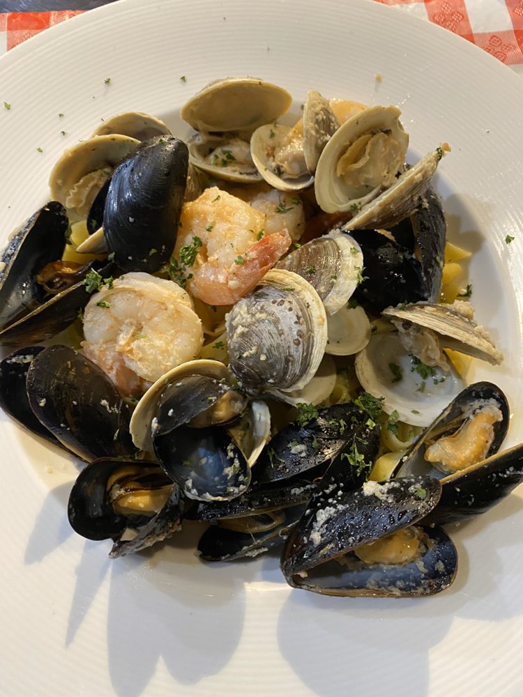 Mia Trattoria 3401 1st Ave, San Diego