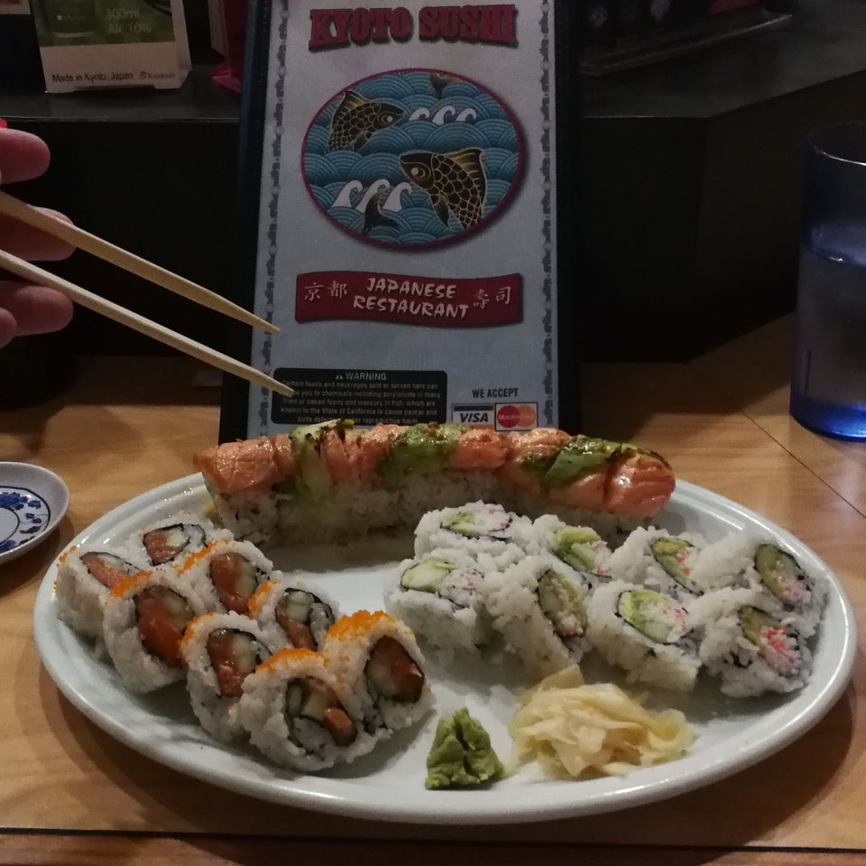 Kyoto Sushi 3166 Midway Dr #108, San Diego