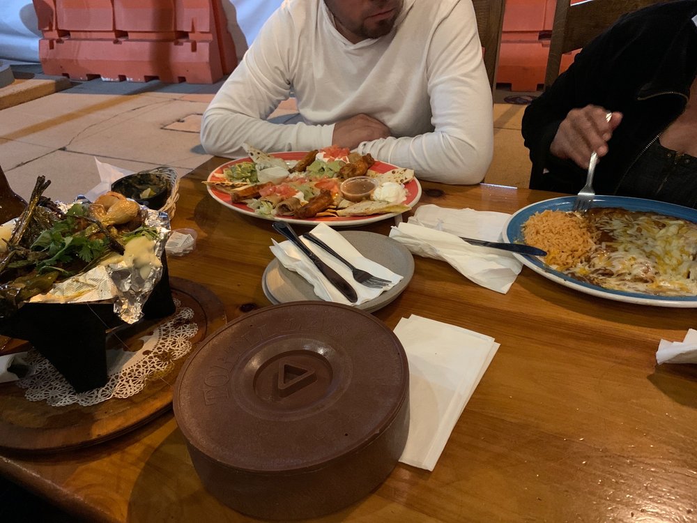 Los Tres Hermanos Restaurant 1049 San Fernando Rd, San Fernando