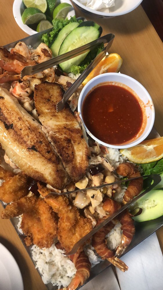 Rocamar Seafoods Restaurant 2014 Glenoaks Blvd, San Fernando