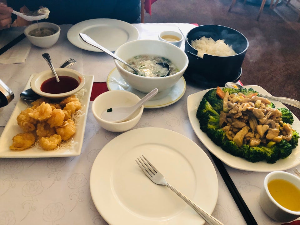 Silver Lake Seafood Restaurant 2291 S El Camino Real, San Mateo