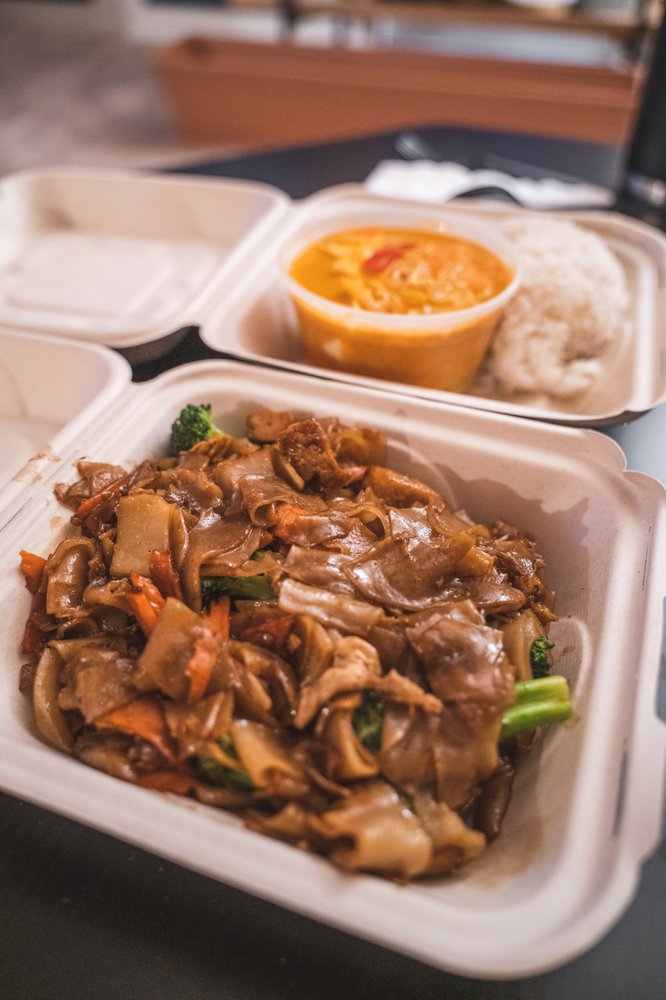 Som Tum Station 851 N San Mateo Dr, San Mateo