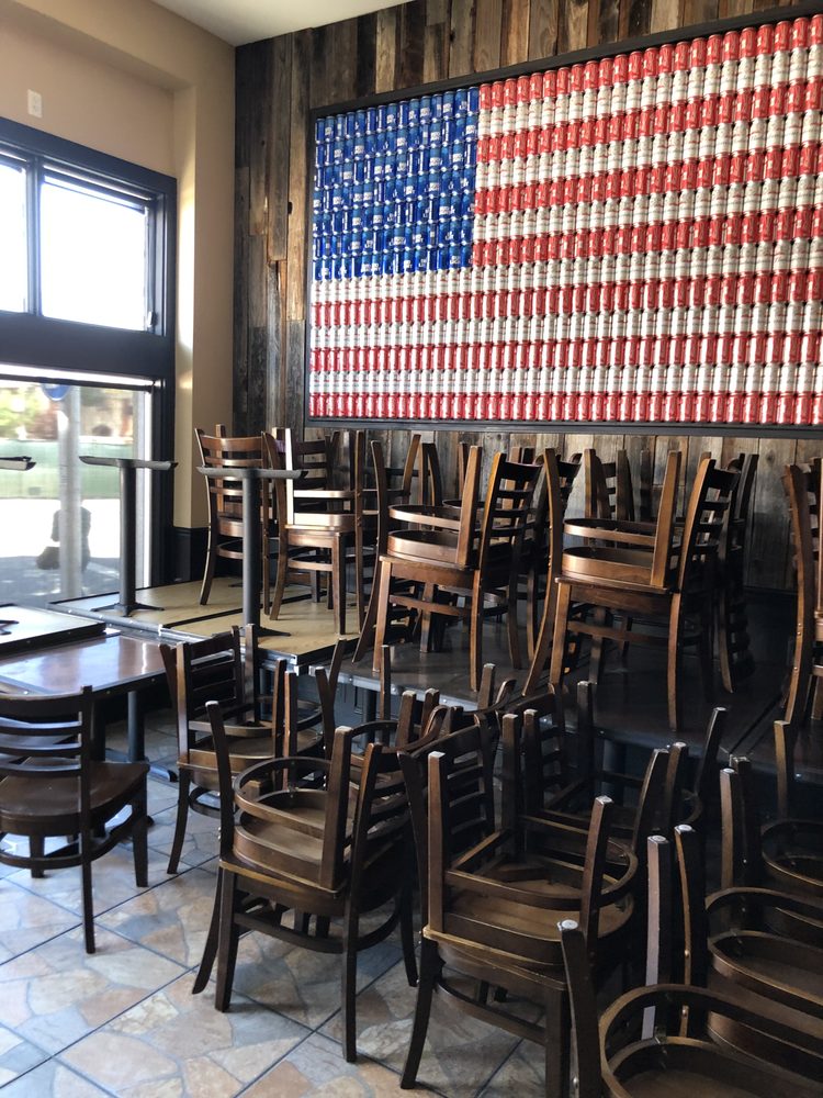 3 Pigs BBQ 11 S B St, San Mateo