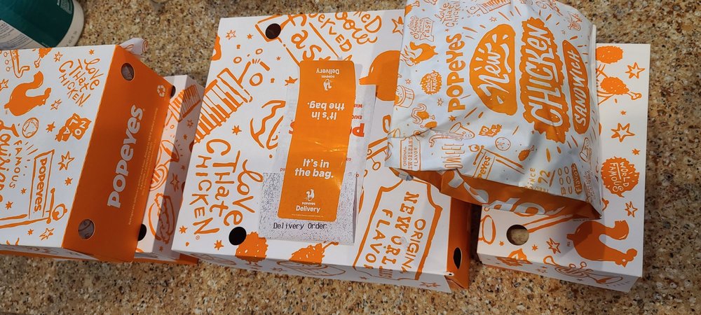 Popeyes Louisiana Kitchen 1244 17th St, Santa Ana