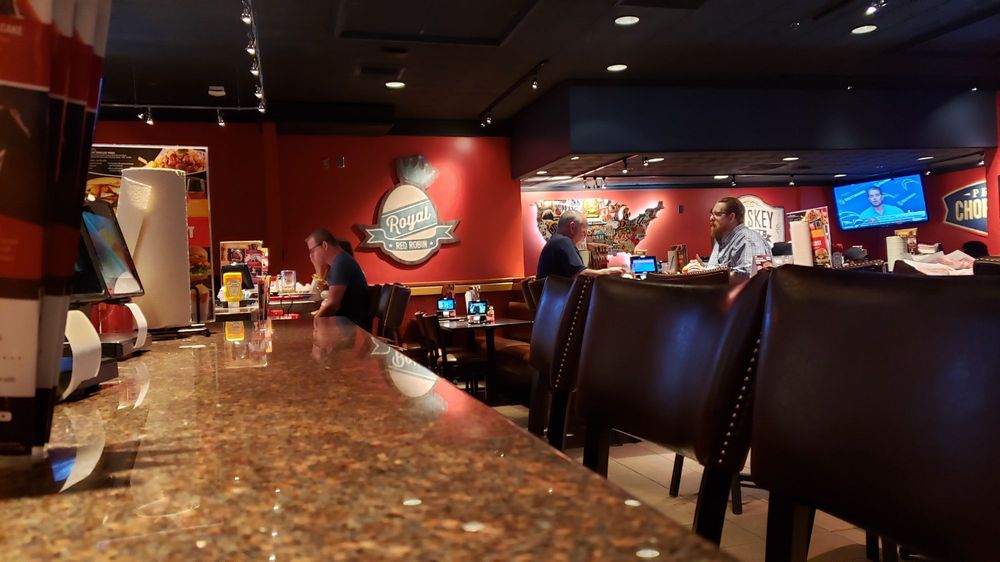 Red Robin Gourmet Burgers and Brews 1307 W Sunflower Ave, Santa Ana
