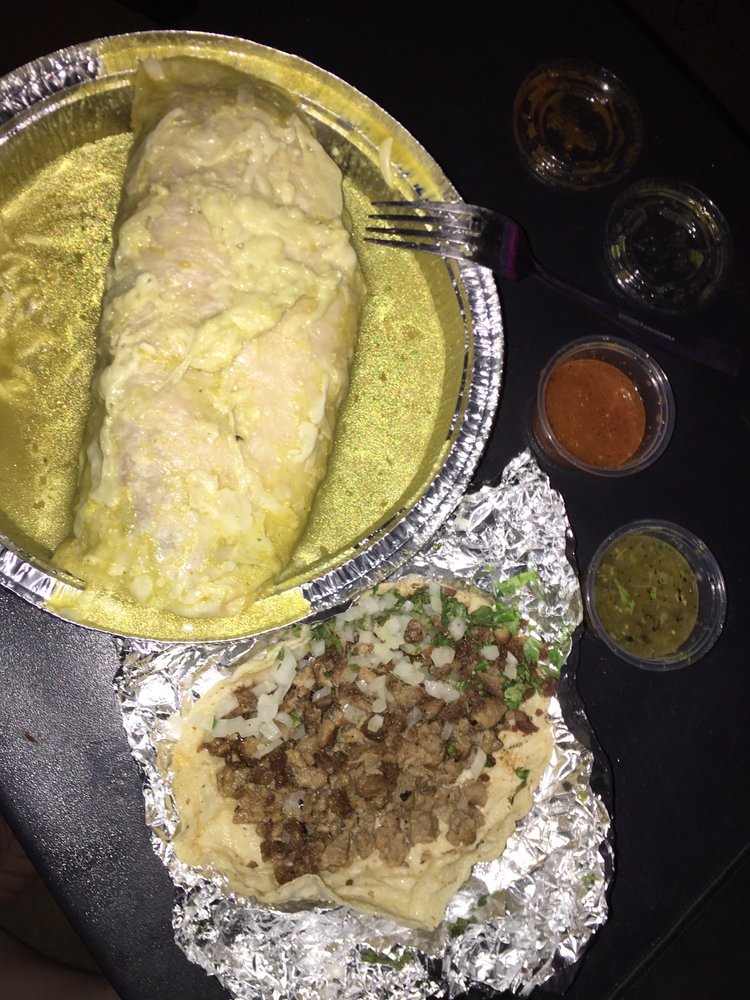 Carnitas Sahuayo 402 W 17th St, Santa Ana