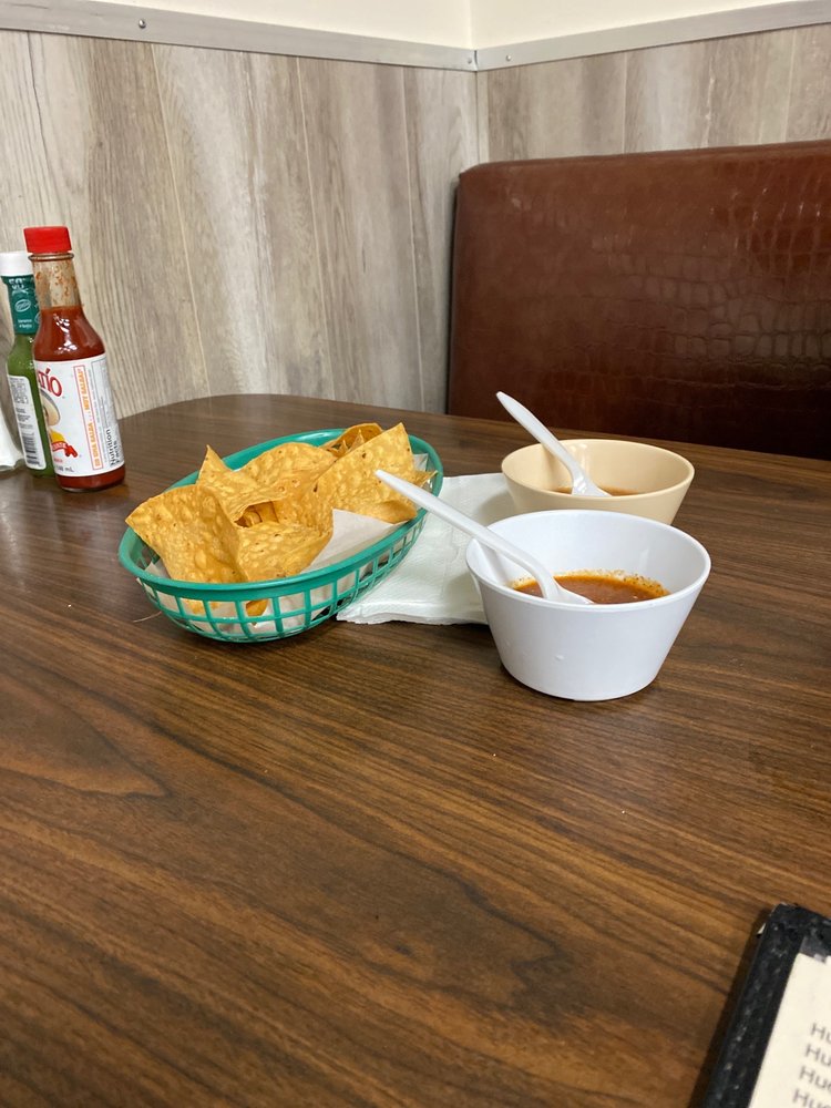 Las Brisas Restaurant & Ostioneria 719 E First St A, Santa Ana