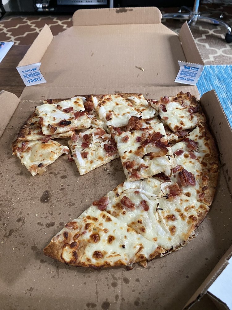 Domino's Pizza 3006 State St, Santa Barbara