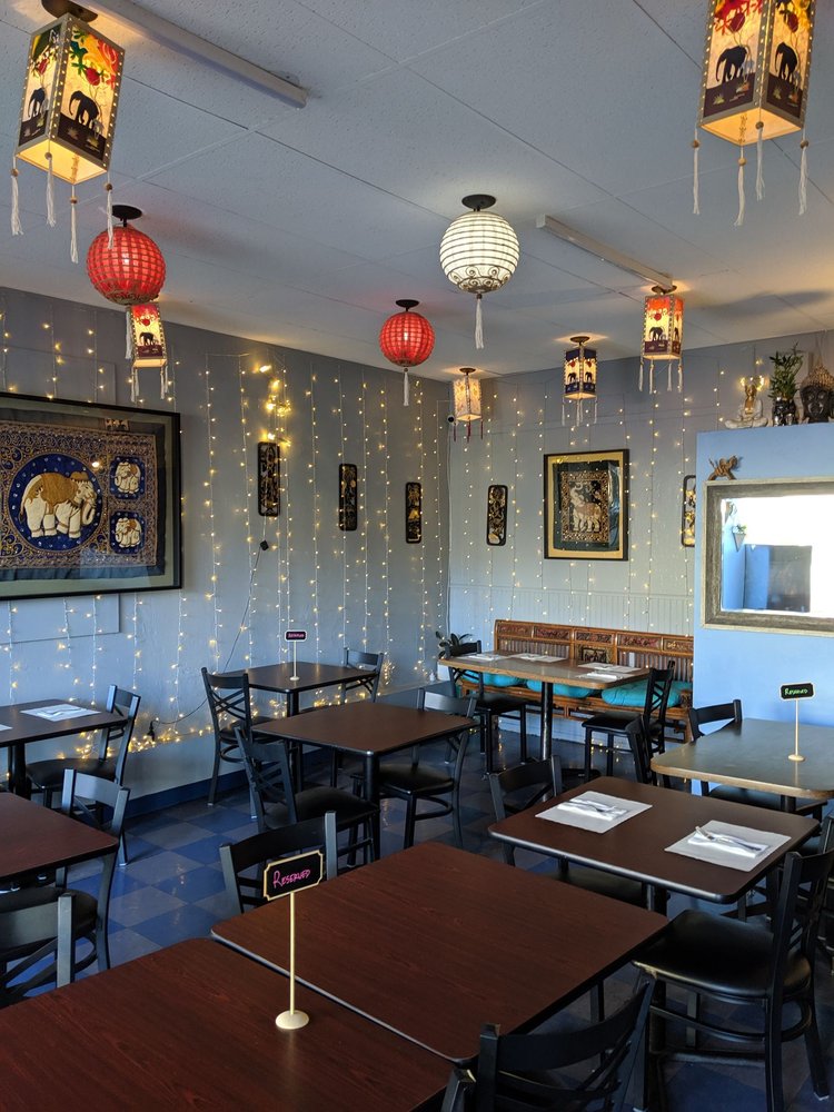 Zen Yai Thai Cuisine 425 State St, Santa Barbara