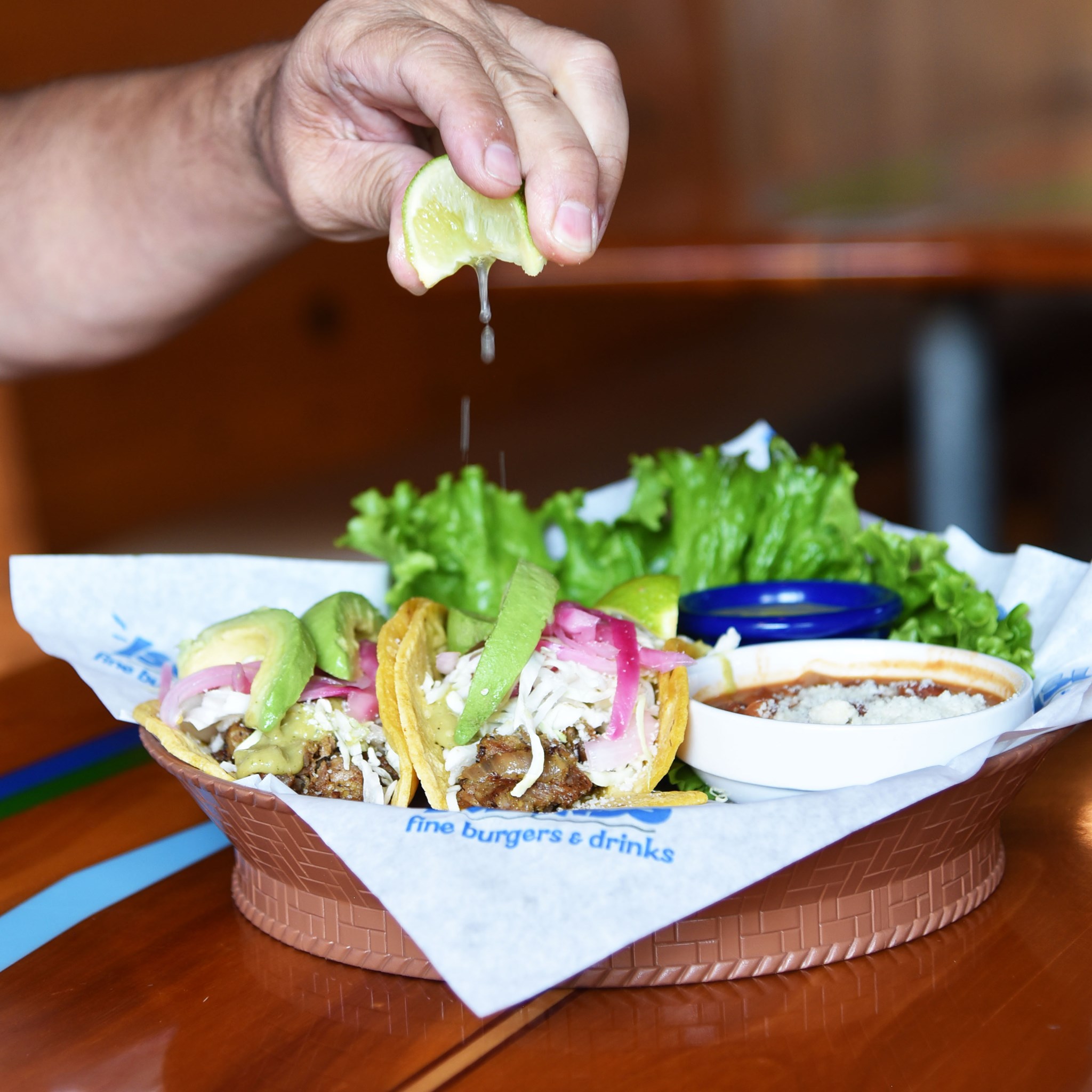 Islands Restaurant Santa Barbara 3825 State St, Santa Barbara