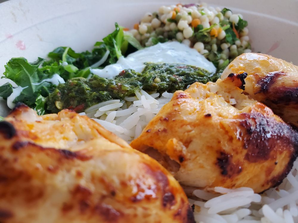 Luna Grill 3925 State St Unit A, Santa Barbara