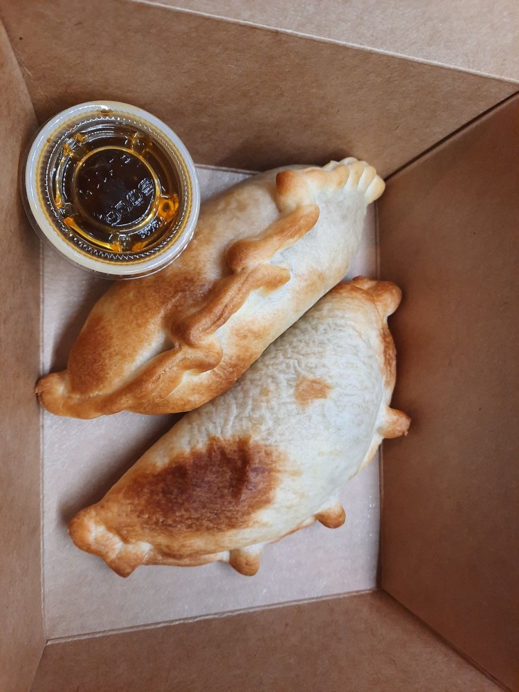Buena Onda Empanadas at Mosaic Locale 1131 State St, Santa Barbara