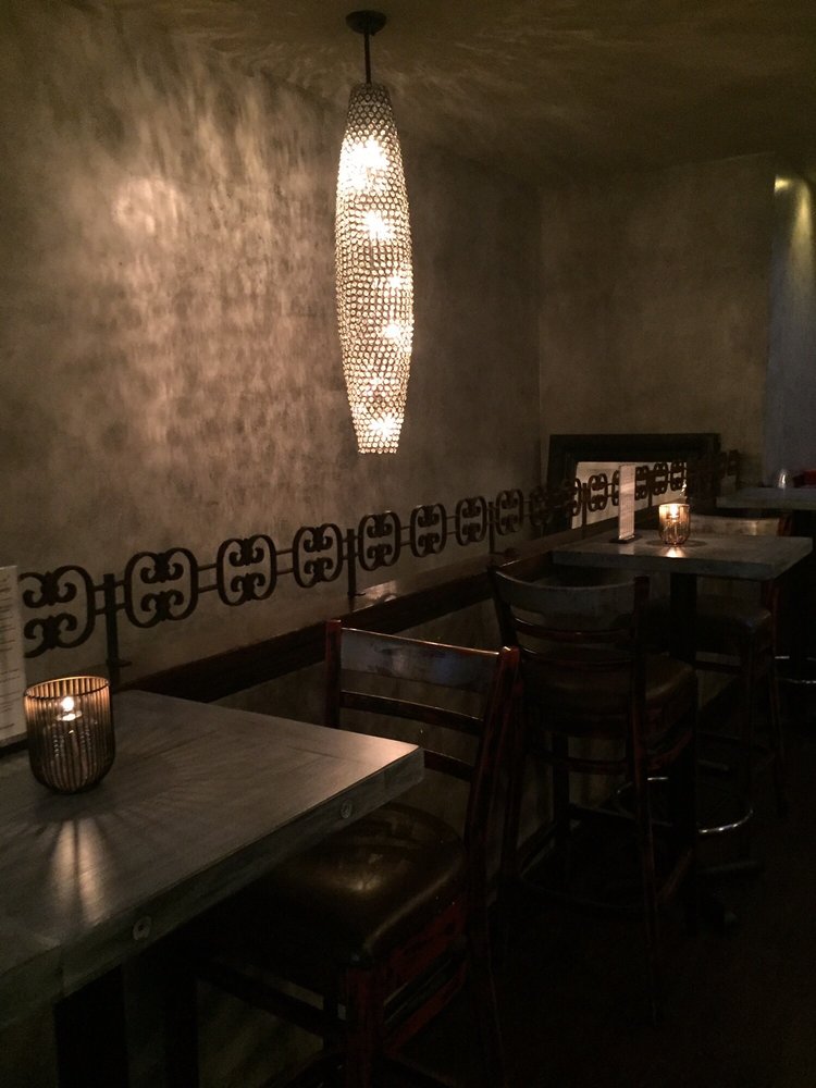 Mezza Thyme 20 E Cota St, Santa Barbara