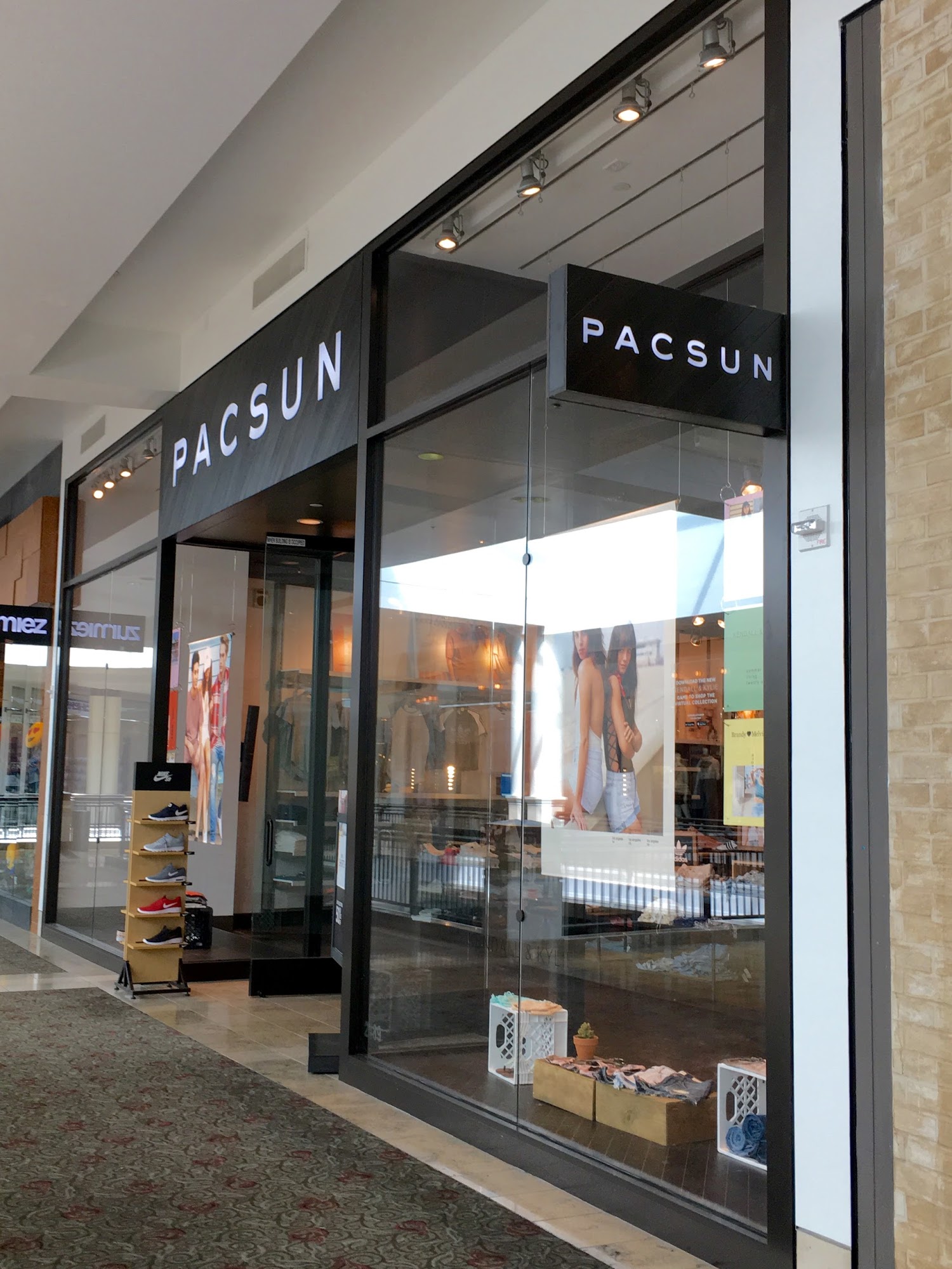 PacSun