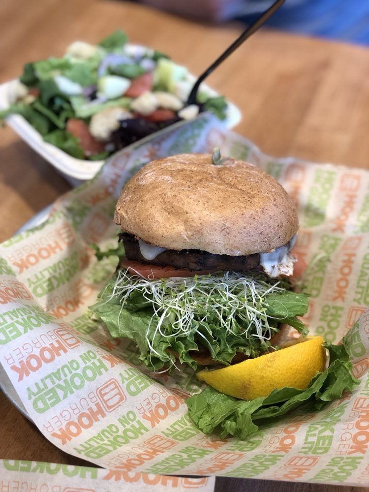 Hook Burger 24369 Magic Mountain Pkwy, Santa Clarita