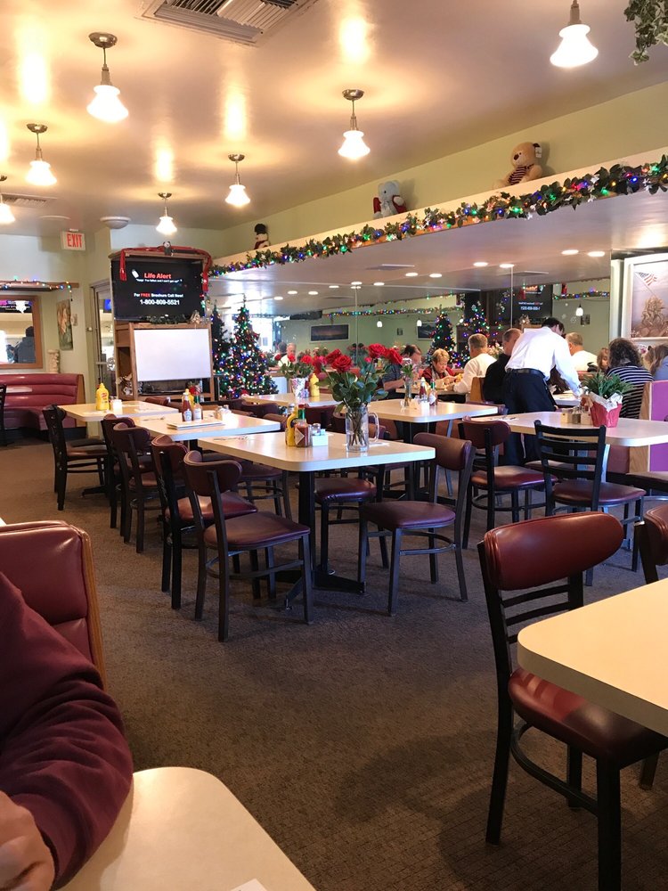 Lily's Cafe 23700 Lyons Ave, Newhall