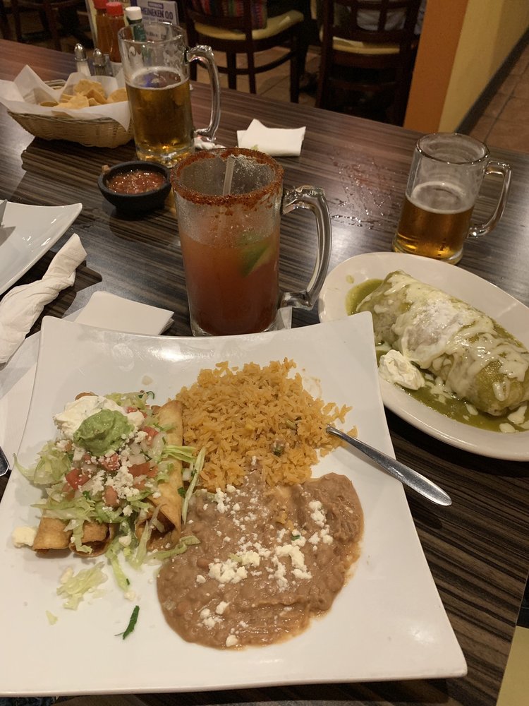 La Esmeralda Mexican and Seafood Restaurant 27600 Bouquet Canyon Rd #100, Santa Clarita