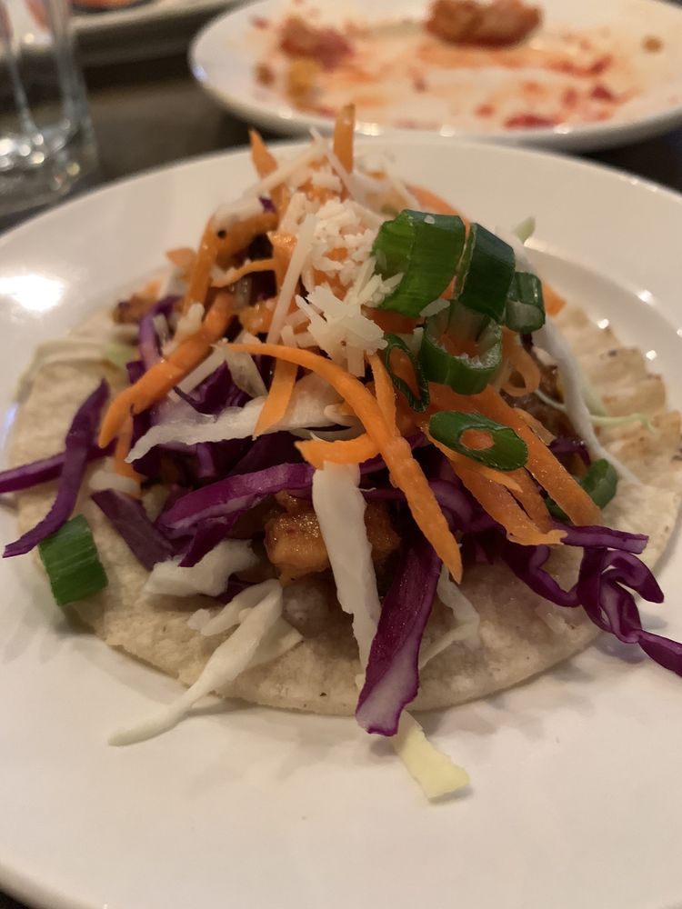 lee's wine bistro 24510 Town Center Dr, Valencia