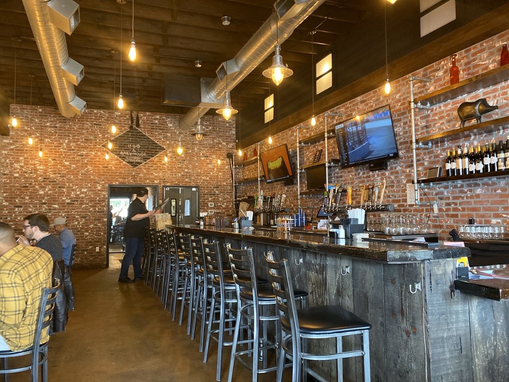 Smokehouse on Main 24255 Main St, Santa Clarita