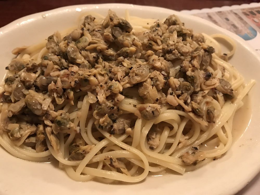 Bruno's Italian Restaurant 1652 Ocean Ave, Santa Monica