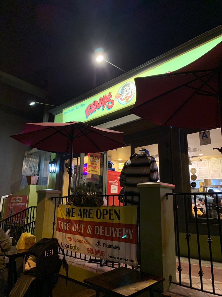 Benny's Tacos & Chicken Rotisserie 915 Wilshire Blvd #1811, Santa Monica