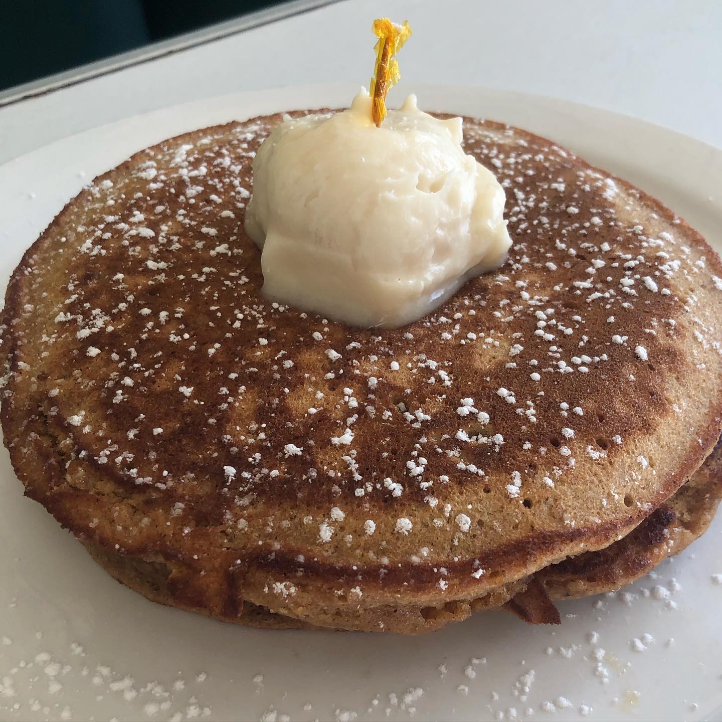 Snug Harbor 2323 Wilshire Blvd, Santa Monica