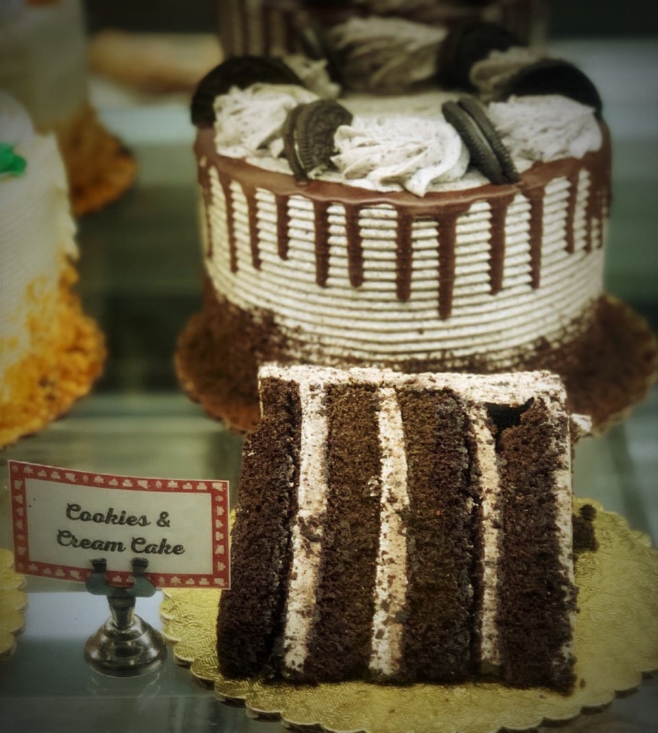 Carlo's Bake Shop 1354 3rd Street Promenade, Santa Monica