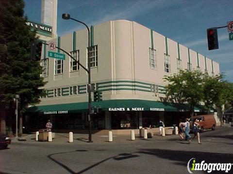 Barnes & Noble The Rosenburg Building, 700 4th St, Santa Rosa