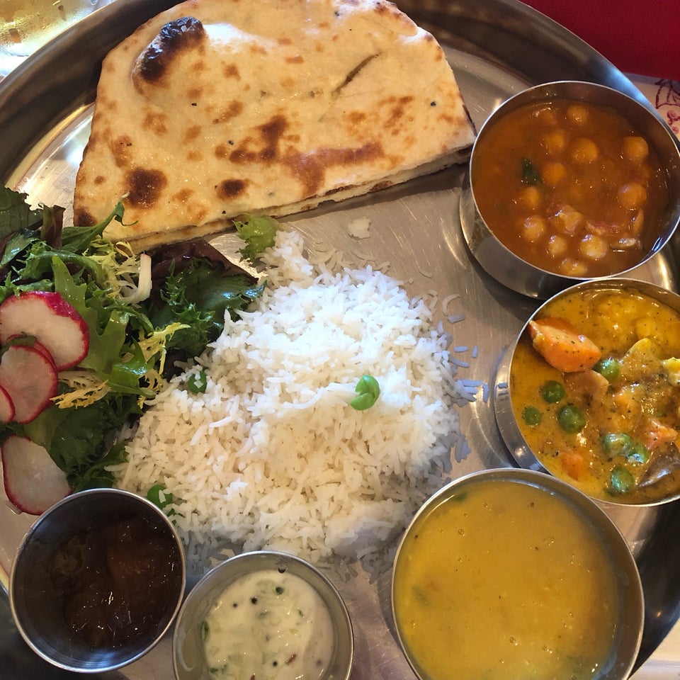 Everest Indian Restaurant 104 Calistoga Rd, Santa Rosa