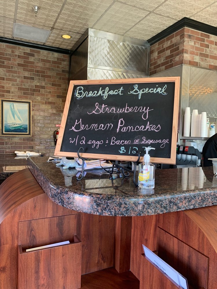 Blackboard Bistro 1198 CA-1, Seal Beach