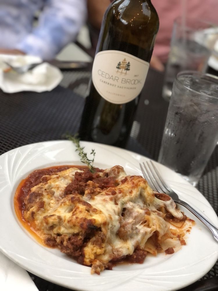 Villa Terraza Restaurant 9955 Sunland Blvd, Shadow Hills