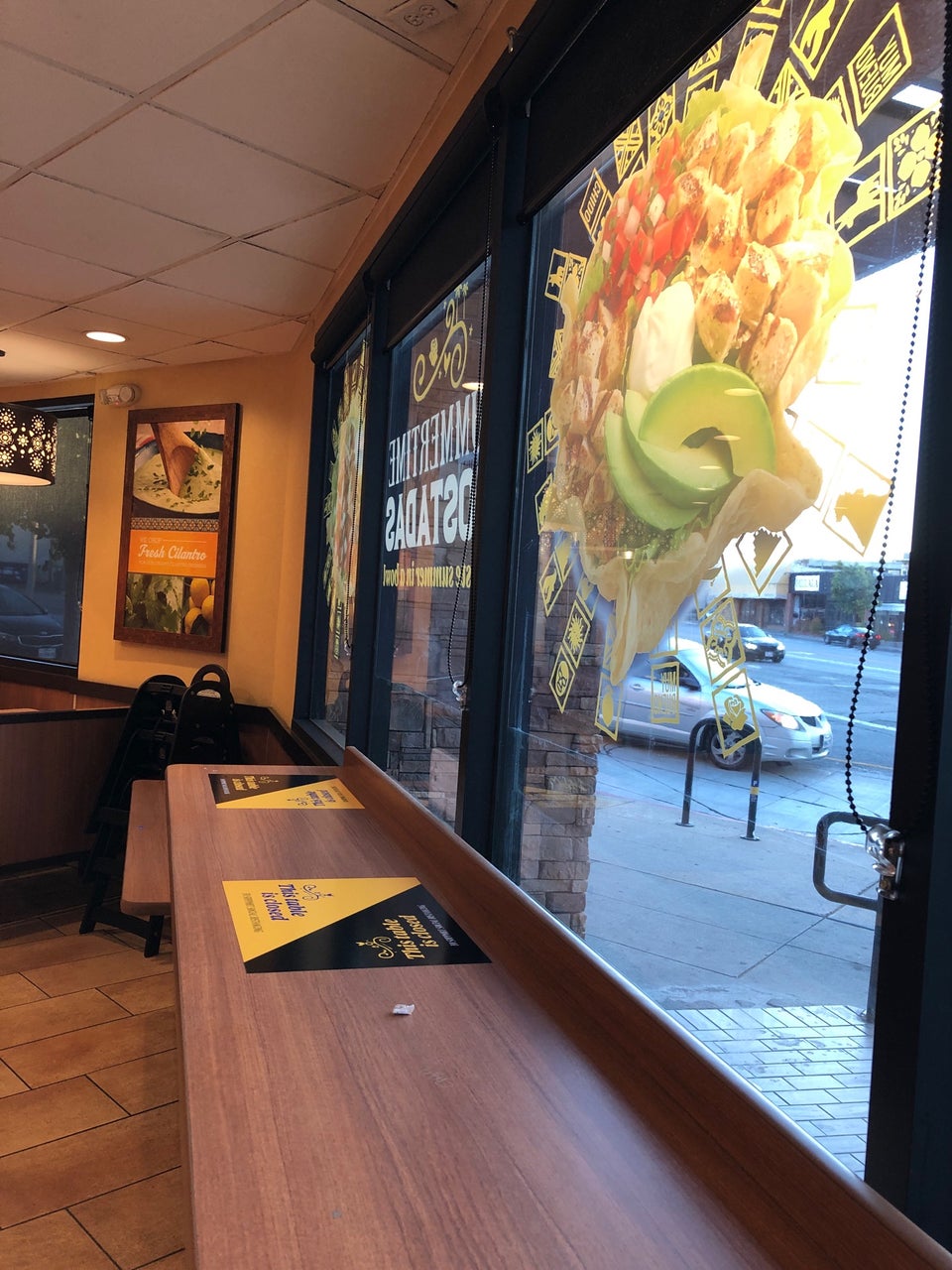 El Pollo Loco 4544 Saugus Ave, Sherman Oaks
