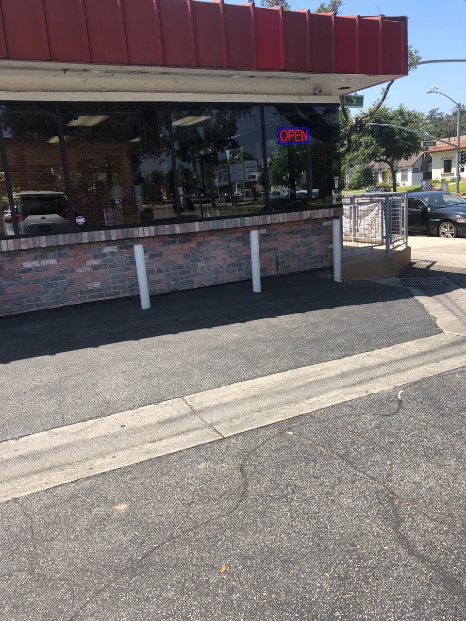 Hi-Life Burgers 1326 Fair Oaks Ave, South Pasadena