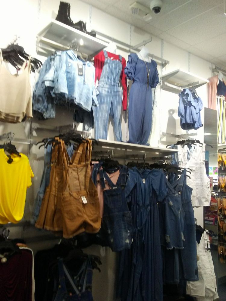 Rainbow Shops Stockton