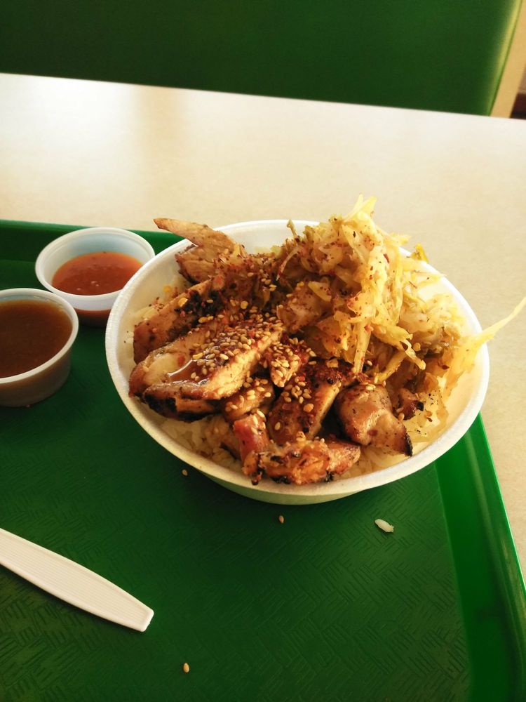 Luu's Chicken Bowl 1632 Pacific Ave, Stockton