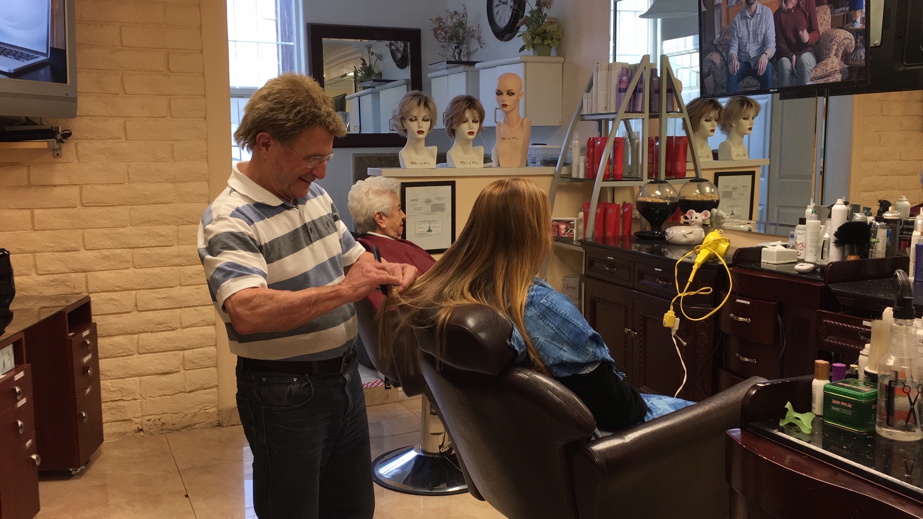 Lou Rossi Hair Salon