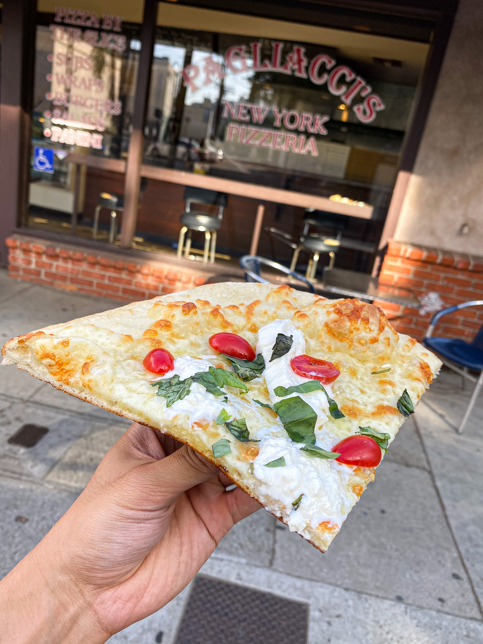 Pagliacci's New York Pizzeria 3990 Vantage Ave, Studio City