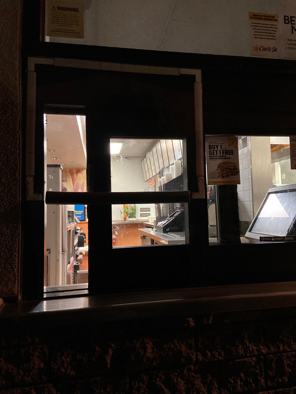 Carl's Jr. 33125 Temecula Pkwy, Temecula