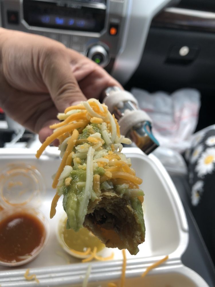 Alberto's Mexican Food 41805 Moreno Rd, Temecula