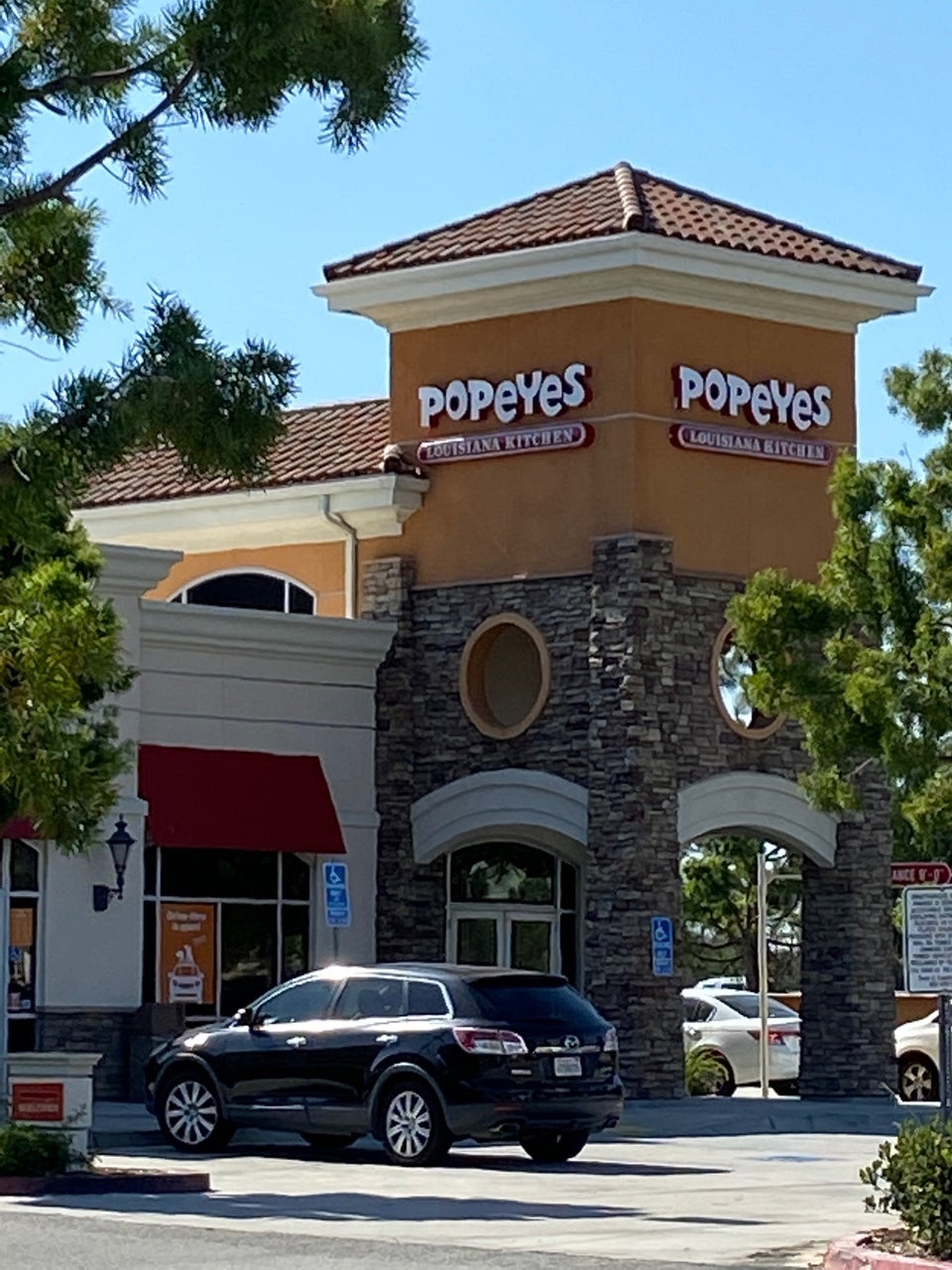 Popeyes Louisiana Kitchen 30679 Temecula Pkwy, Temecula