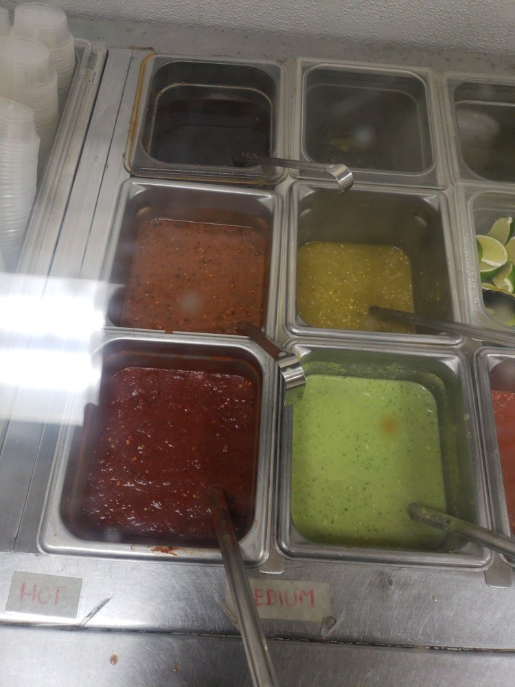Alberto's Mexican Food 31940 Temecula Pkwy, Temecula