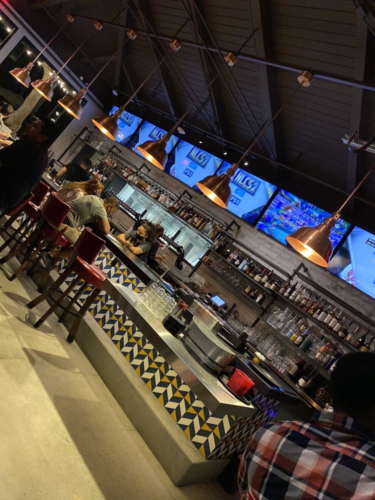 Oscar's Brewing Company 29375 Rancho California Rd, Temecula